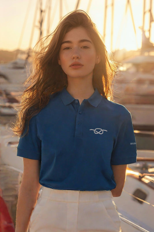 Brush Marine · Overhand knot · Polo azul para mujer · Edición Náutica